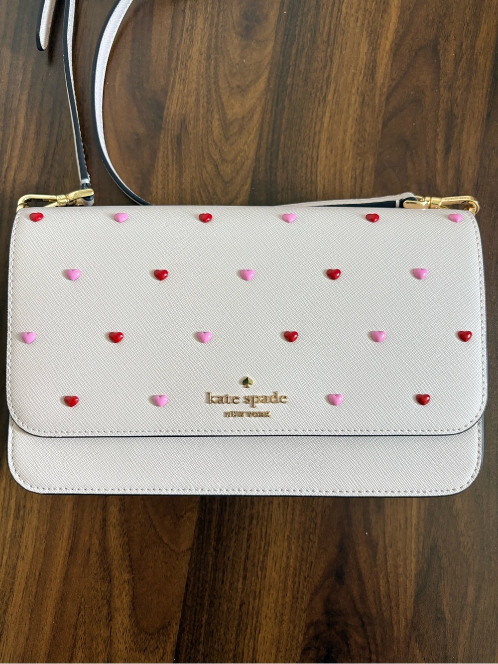 kate spade cream crossbody with pink and red heart studs ❤️🩷